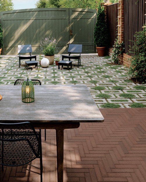 Techo Bloc- Weston Garden