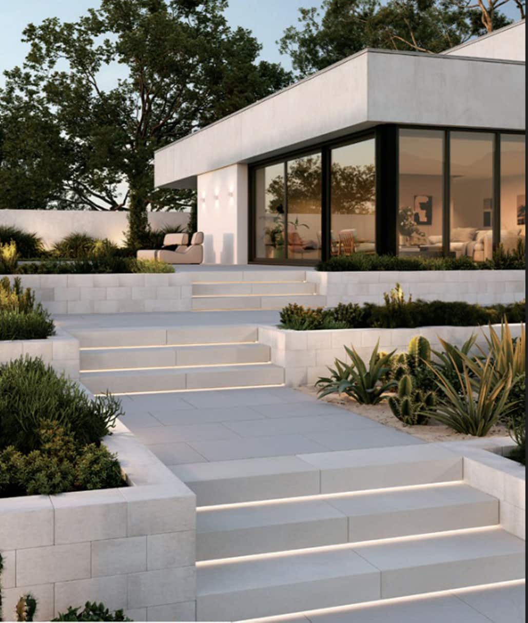 Techo Bloc Step- Weston Garden